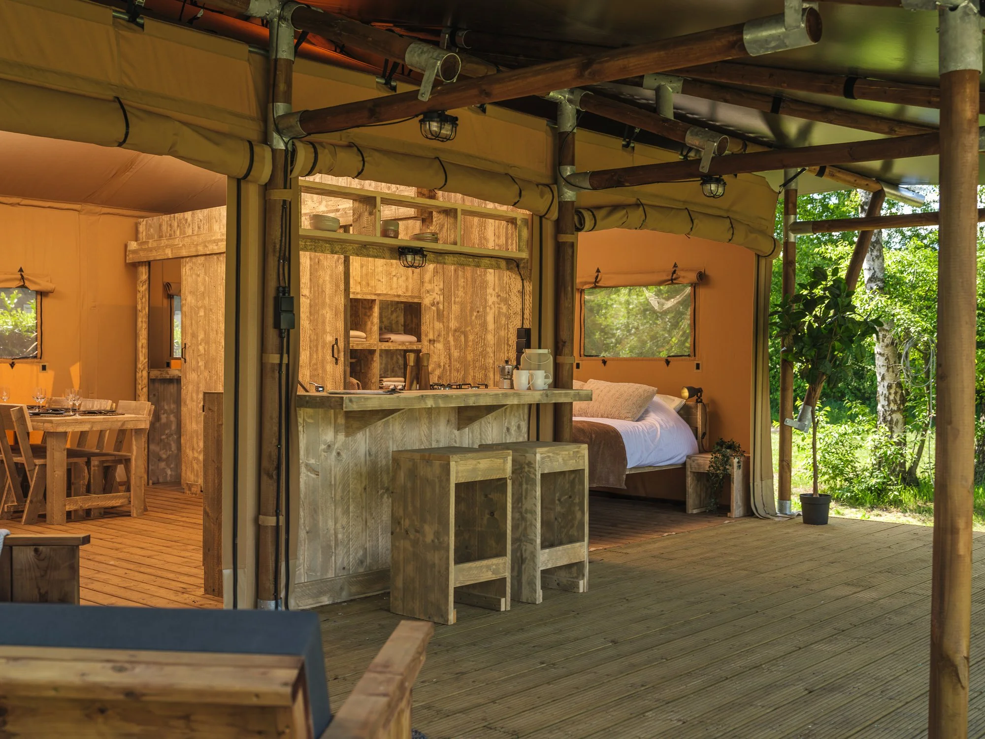 20250509-CampSolutions-Luxury Suite-Web-004.jpg