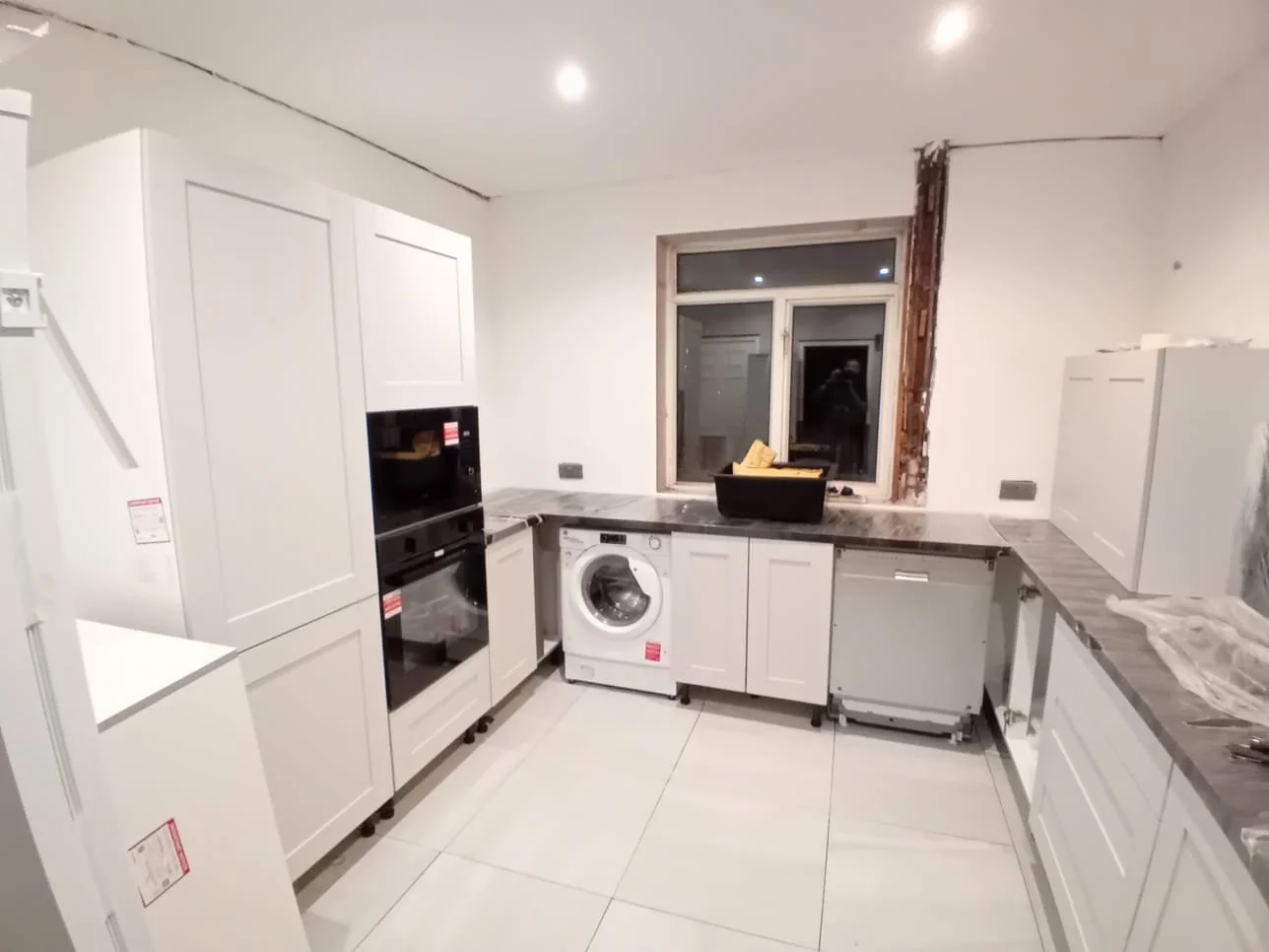 Kitchen (1).jpg