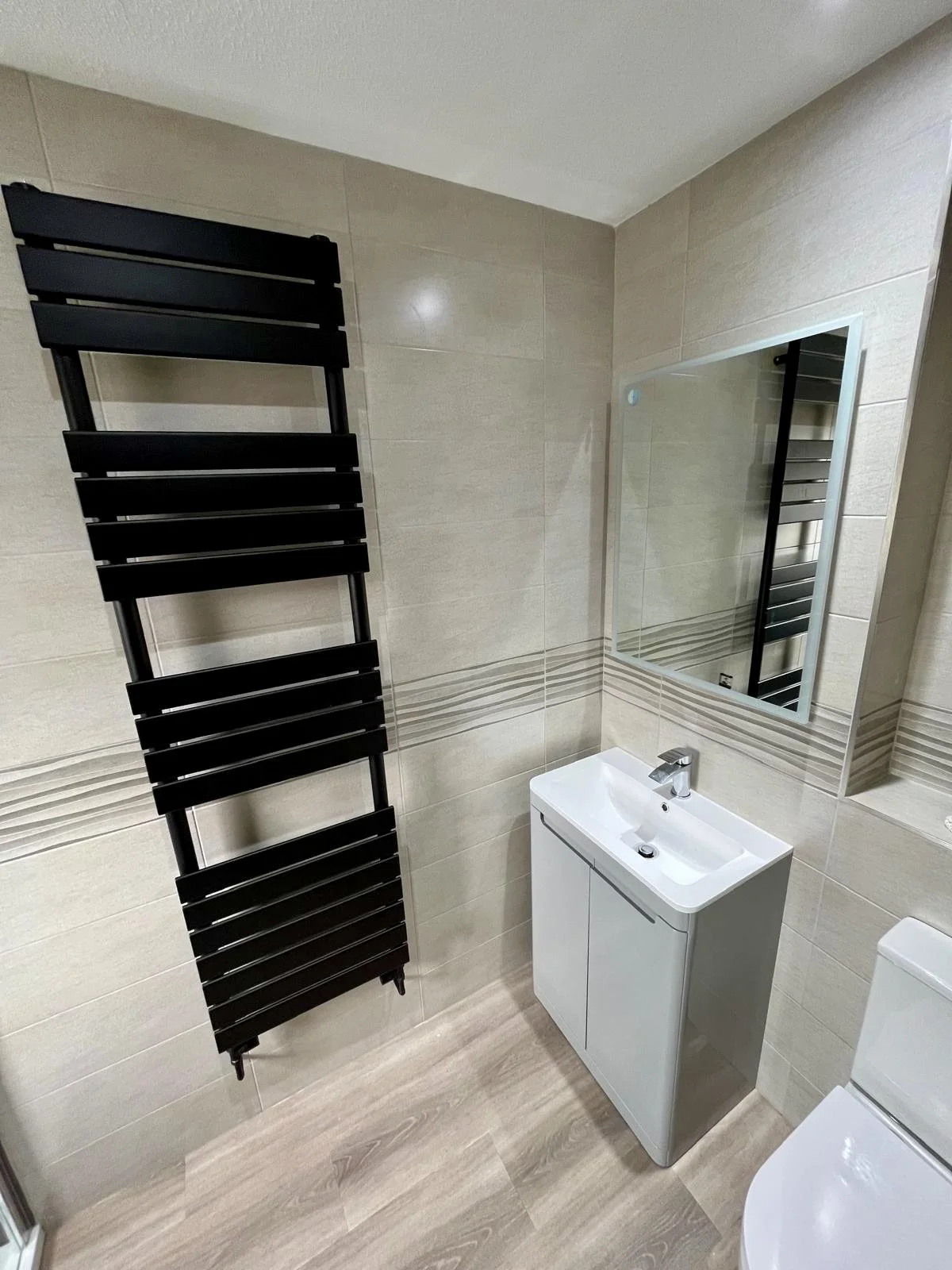 ab415486-2d44-4cb1-99c8-aef668dc71d8.jpg