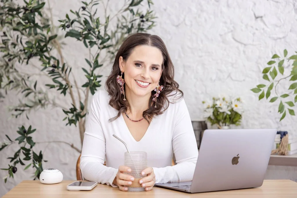 holistic-hormone-coach-for-women