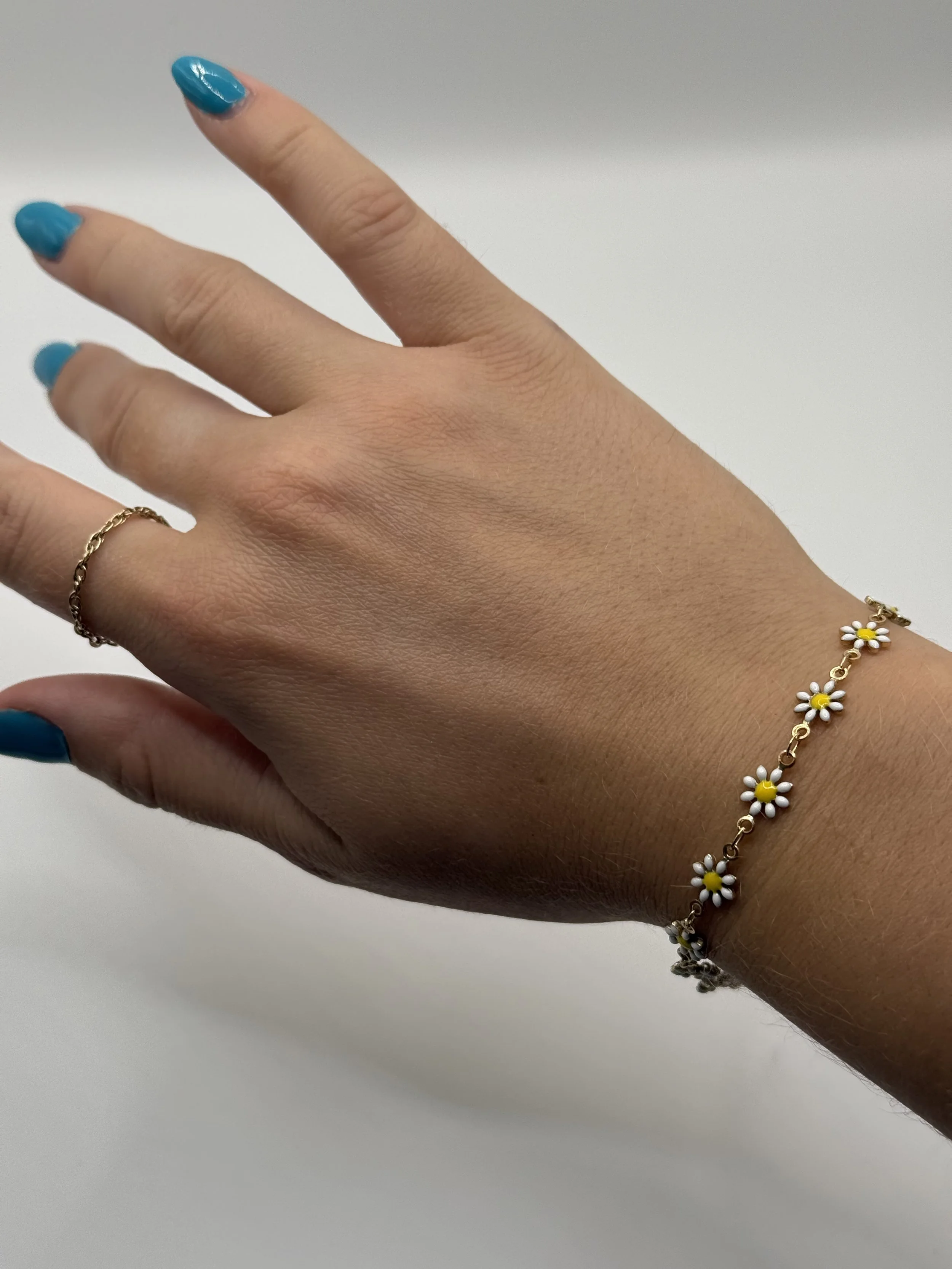 Meadow - 18k PVD Daisy Chain Bracelet with Extender