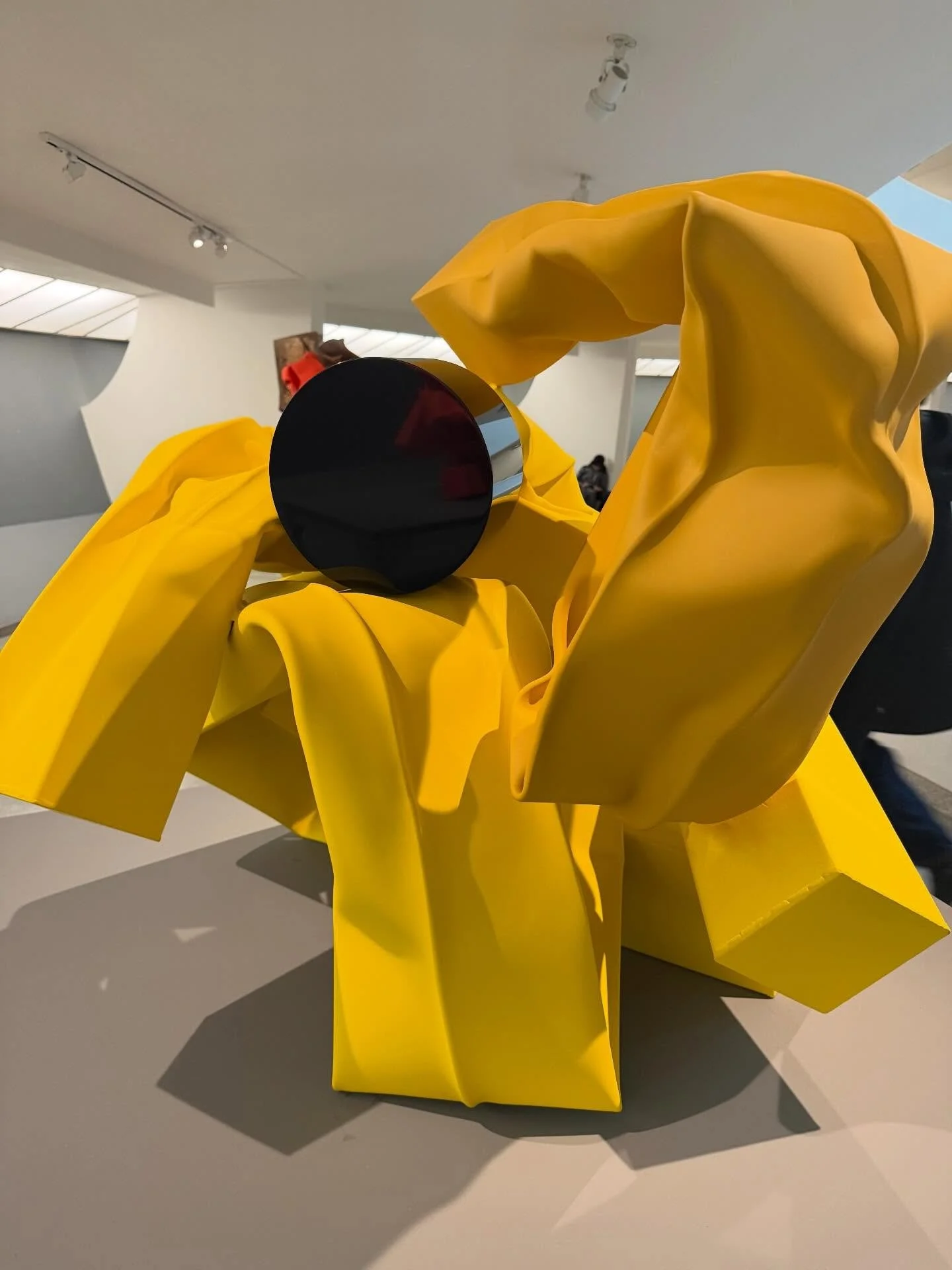 Carol Bove at the @guggenheim is a must-see. The rotunda feels made for her work&mdash;where placement and arrangement are integral to the sculpture itself.

There&rsquo;s a quiet power in the way her steel is formed by immense weight without showing