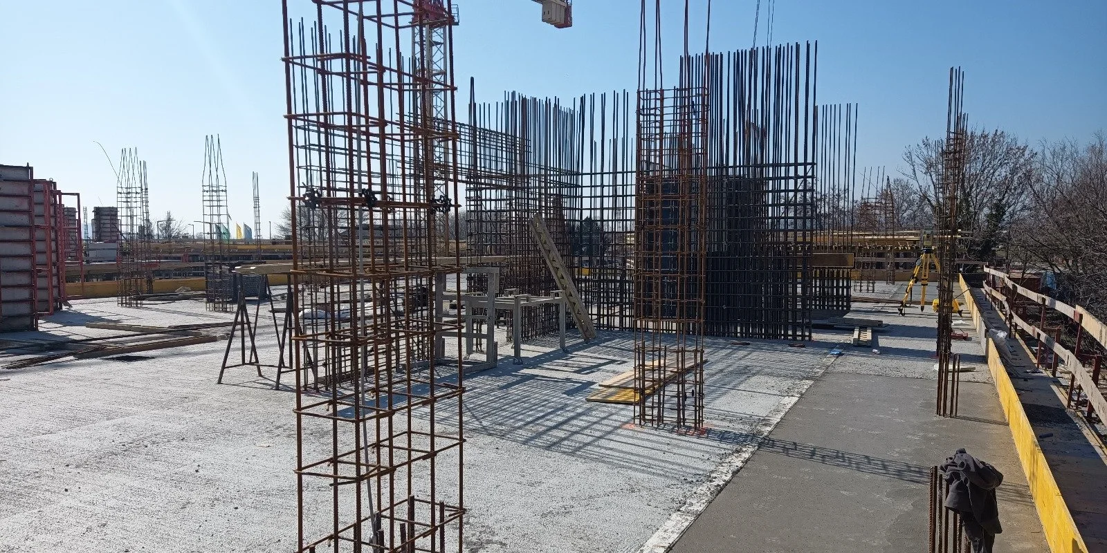 Építési és ipari geodéziai munkák kivitelezési és ellenőrzési célokra