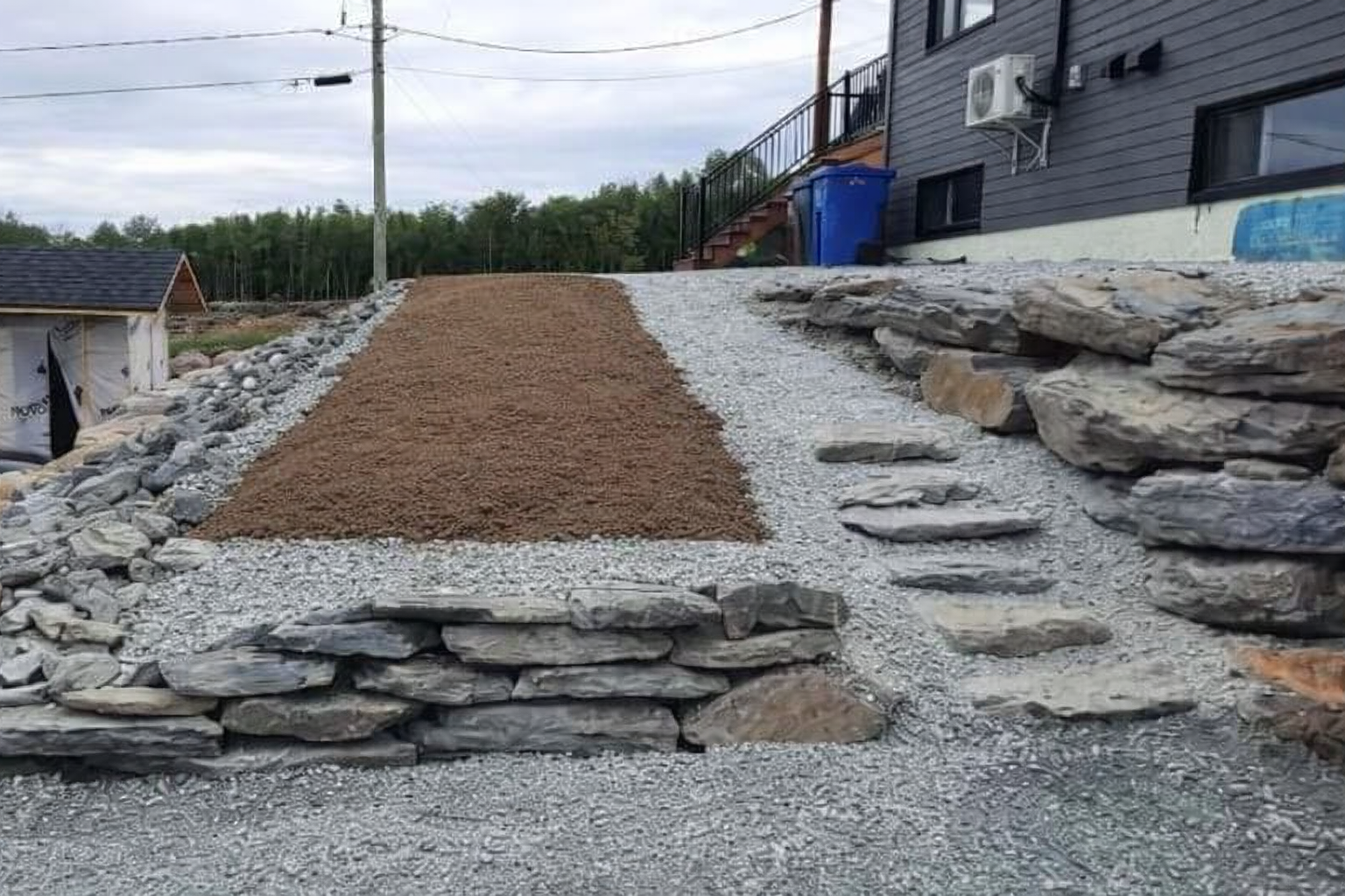 mur de soutènement en pierre