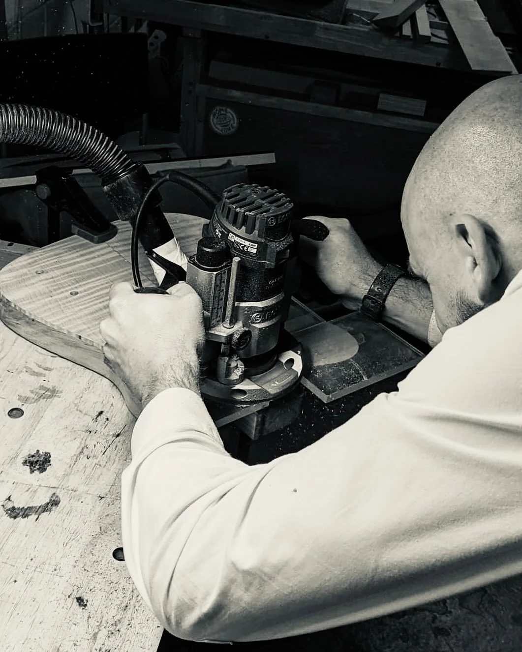 From spreadsheets to sawdust.

The Boat Yard has been at the centre of my guitar-making journey, a place of knowledge, creativity and legends like Mark and Dave.

Still in my work shirt, but this is where the important work happens.

#boutiqueguitars