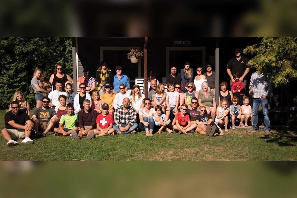 TIMBERLANE RUSTIC LODGES (AP B&B HK) – Timberlane Rustic Lodges is a pet-friendly housekeeping resort, nestled on the south shore of Lake Manitou. Your own private cabin is only a few short steps away from the water, where the bass like to hang out a