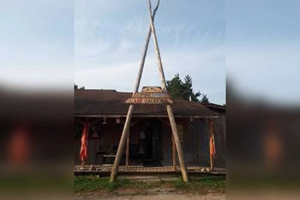 PINECONE ART GALLERY