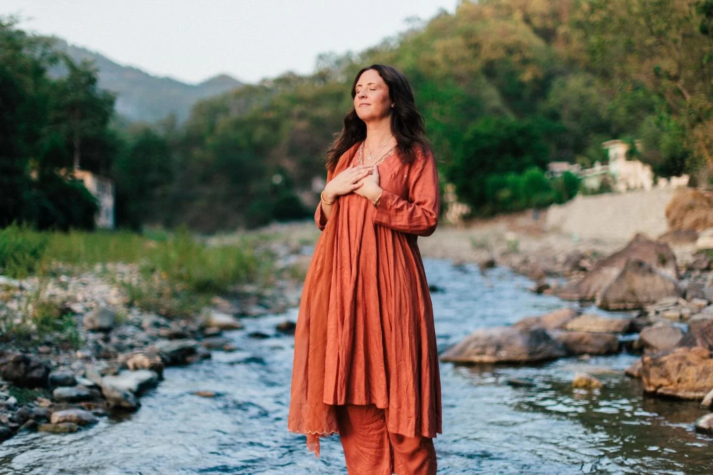 From profound peace emerges boundless love&hellip;🙏❤️🙌🏽

📸
@math.bertoni