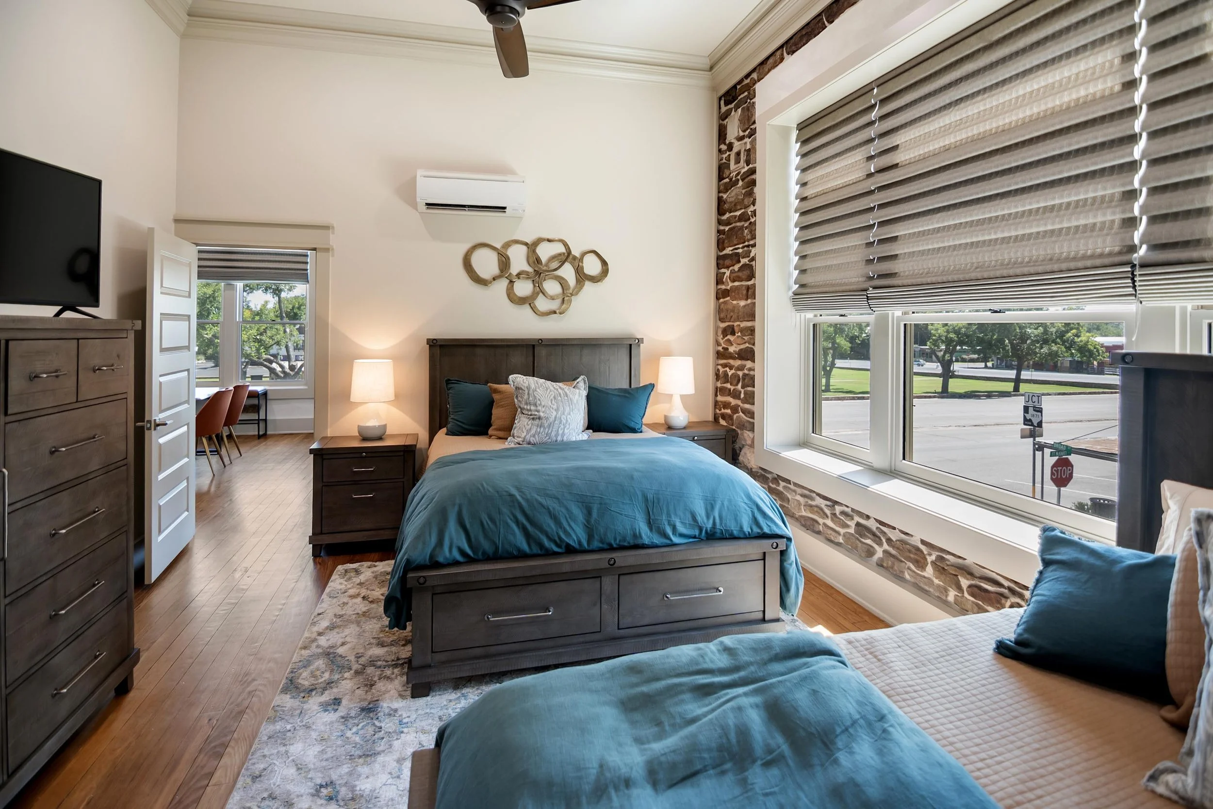 11-HD5_2431 - Copy.jpg