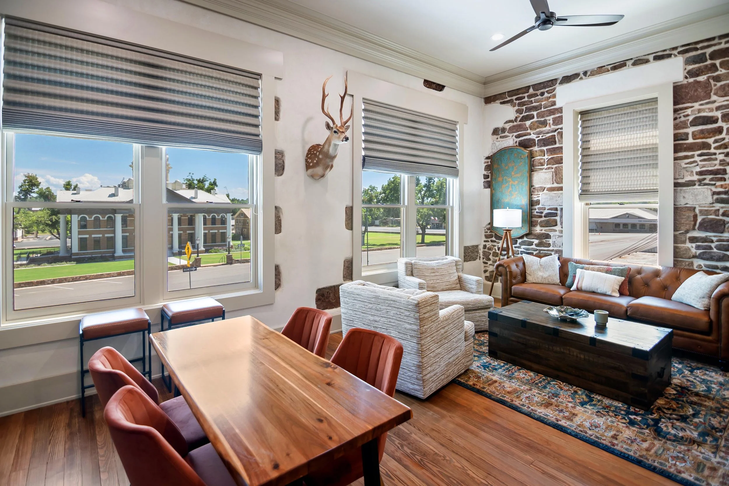 16-HD5_2457_DxOVP - Copy.jpg