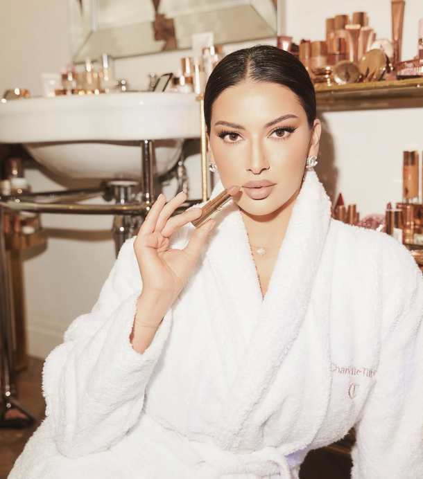 Charlotte Tilbury 'Airbrush Flawless' Influencer Shoot 