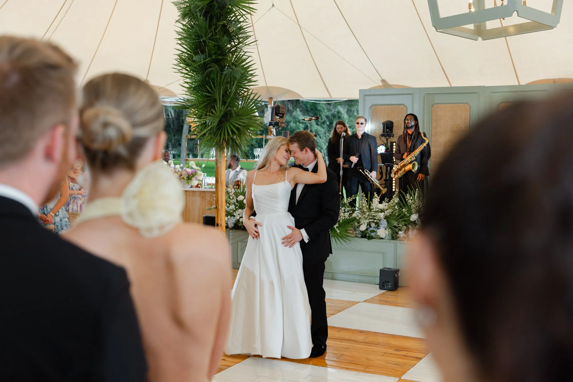 A Romantic Sailcloth Tent Wedding on Jekyll Island Club’s Riverfront Lawn