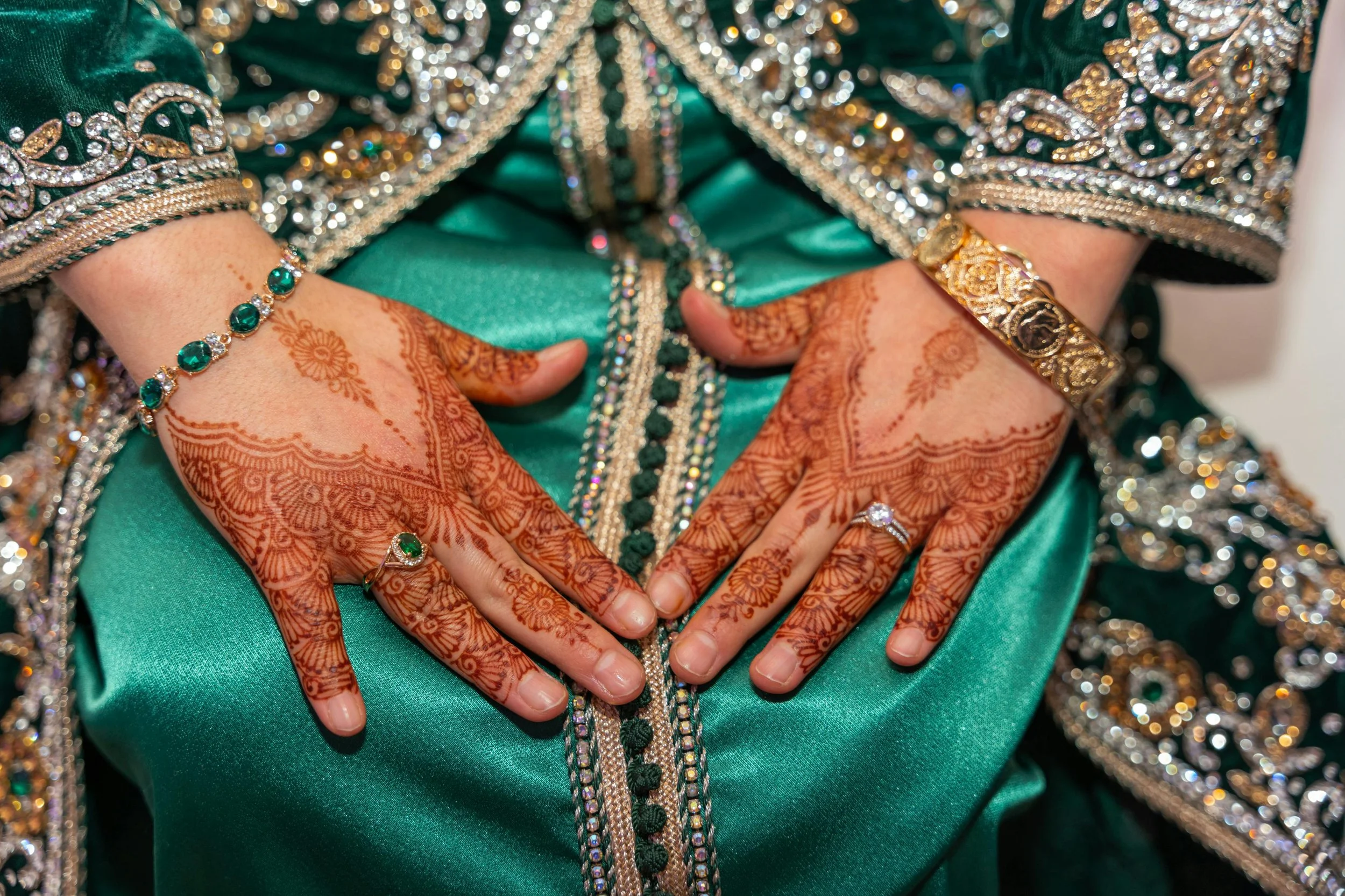Henna : un geste de transmission