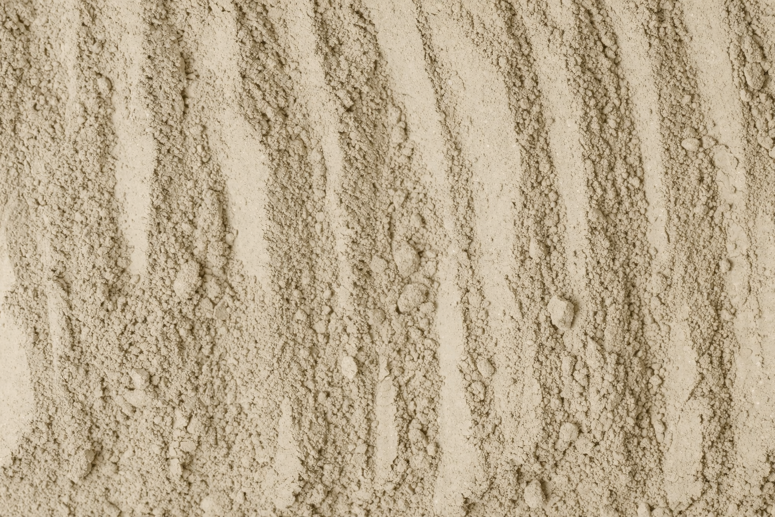 Ghassoul : du sol à la poudre