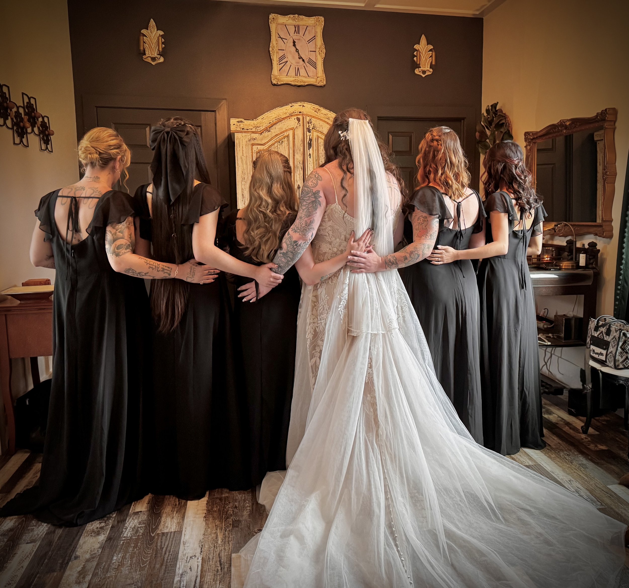 hugging bridesmaids 