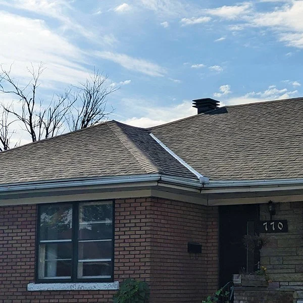 Open valley single roof installed by Roofing-MTL in Ville St.Laurent Montreal