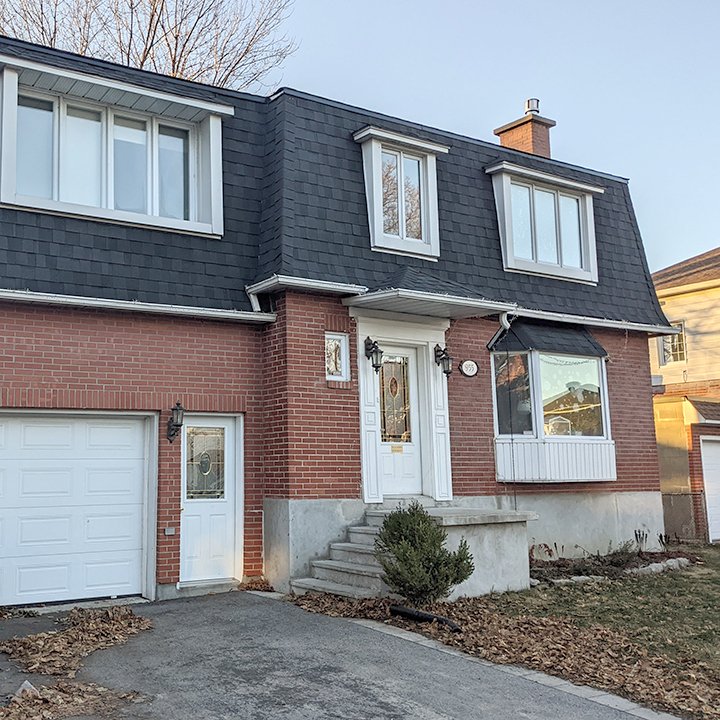 A Mansard-roof-Lachine-with-shingles