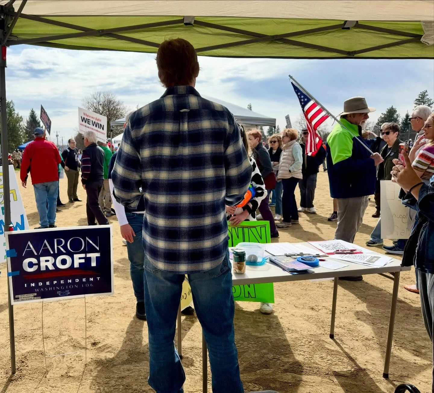 Spokane showed up strong at the No Kings 3.0. I got to engage with a lot of people on what is important to Eastern Washington and LD6. It was great to see such a peaceful, patriotic gathering. 

#independent #vote #nokings3 #fyp #croftforwa