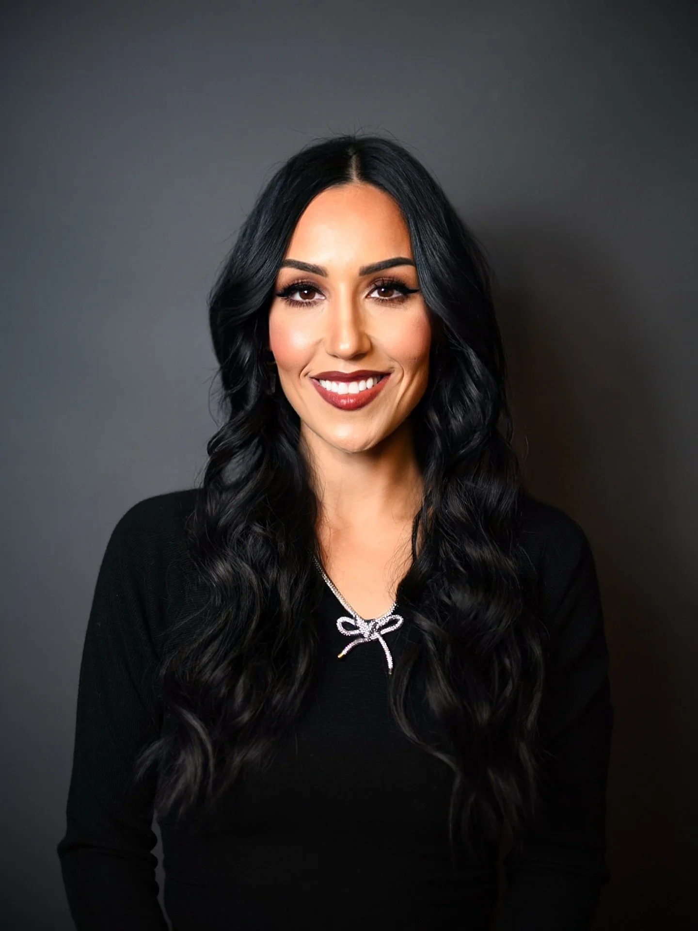 Thank you to the fine people at @ogradyphoto for taking my new headshot, namely, the talented and very distracting photographer... my gorgeous husband @timogrady ❤️&zwj;🔥 IT WAS TIIIIIME 😜

Ready to be of service ✨✨✨