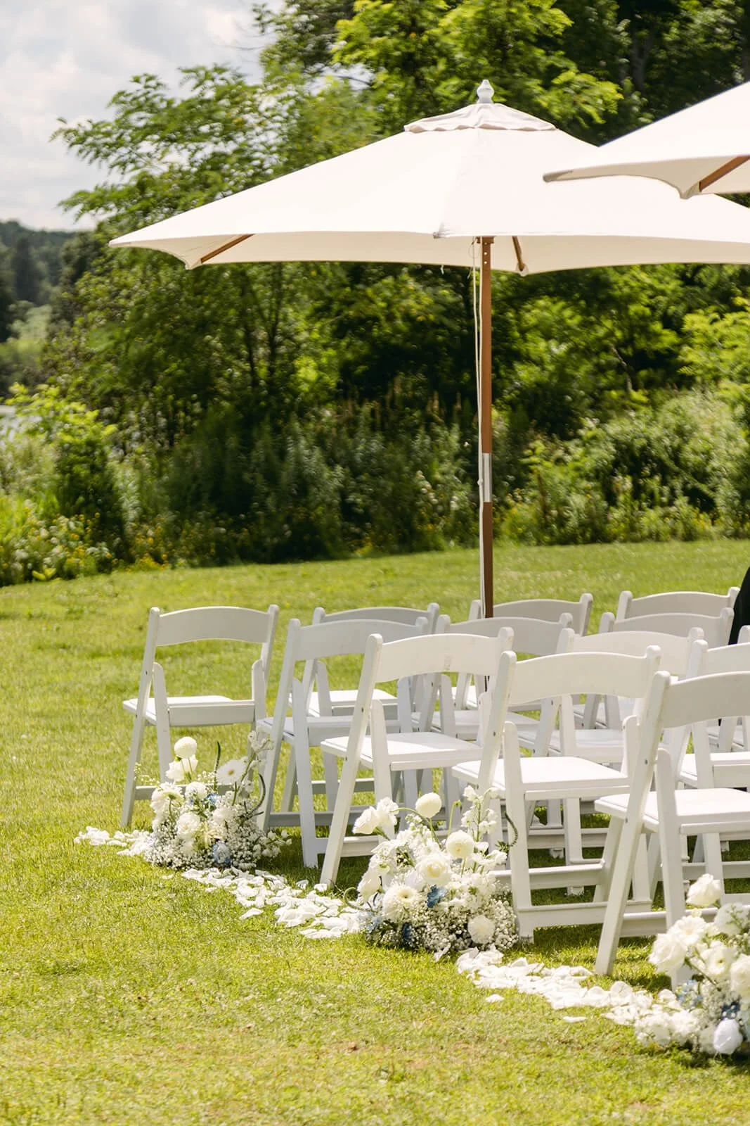 Luxury wedding planners in Muskoka and Barrie, Canada. 