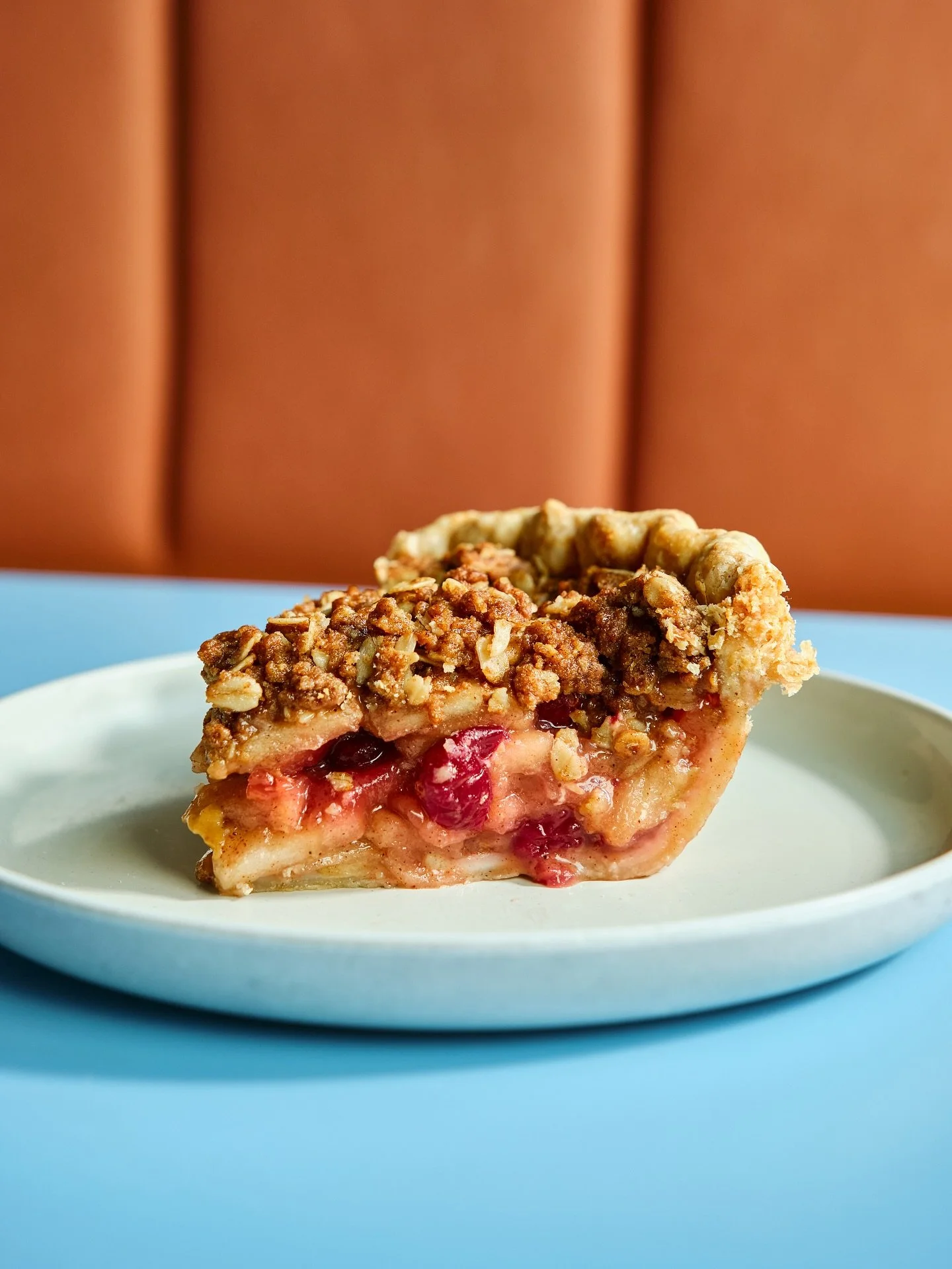 🍎APPLE CRANBERRY CRUMB PIE🍎&nbsp;

Local apples, autumn spices and tart cranberries topped with a sweet and crunchy crumble make this fall favorite an after turkey dinner must have.

🥧&nbsp;Pies are 9&rdquo;, $45 each, and available for PRE-ORER v