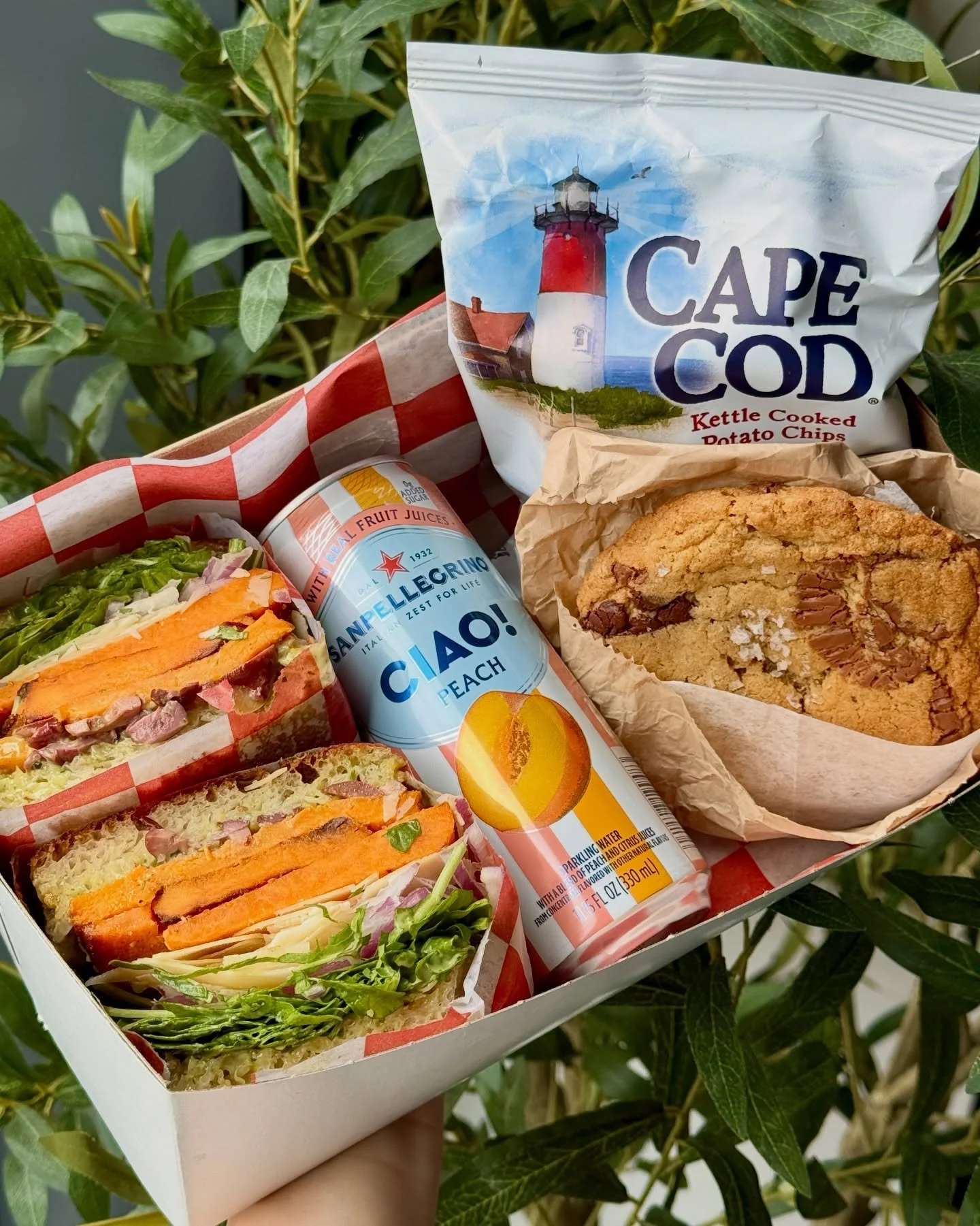 It&rsquo;s ✨PICNIC BOX✨ season and we&rsquo;re packing lunch! 🥪 Think of it like a you-pick-two with a few bonuses added in, all for only $25

Every park-worthy, on-the-go ready box comes with:

🥪 Lunch sandwich/wrap of your choosing 

🥤Canned bev