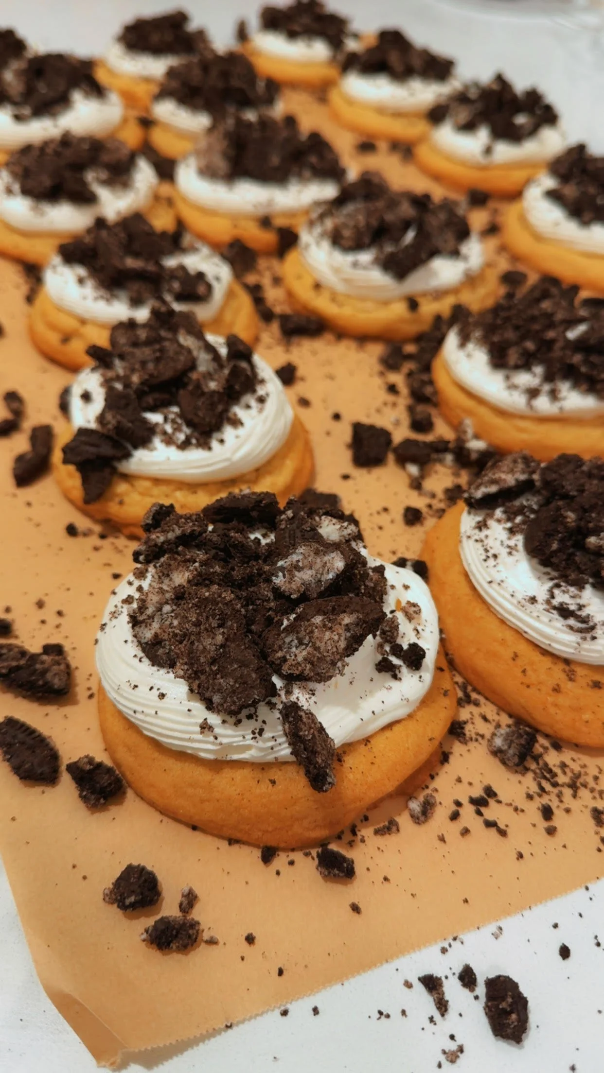 Cookies N' Creme Cookies