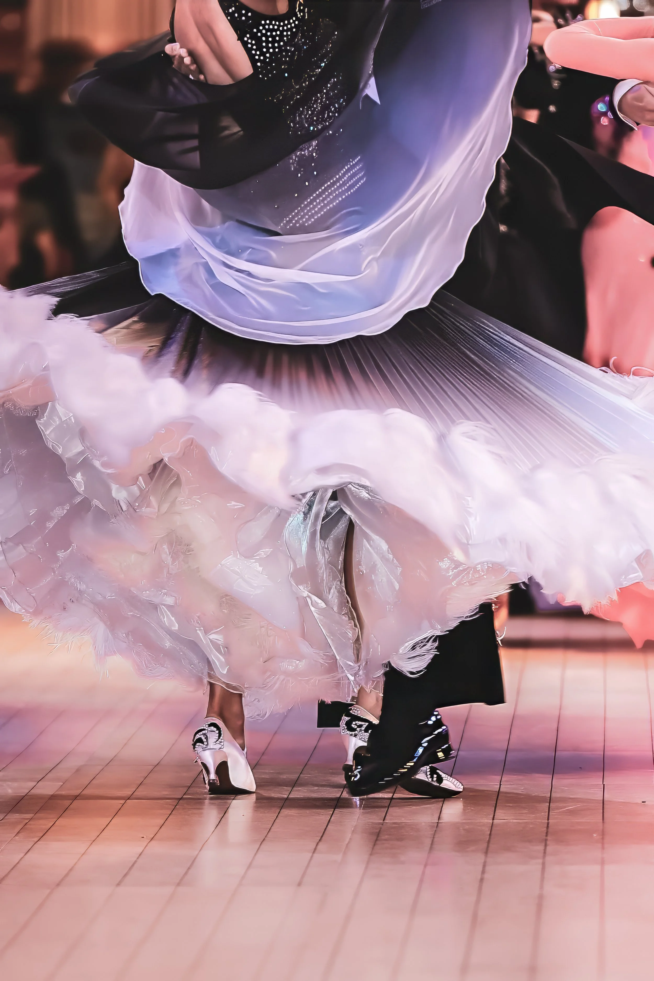 Abstracts_HappyFeet_2x3_BP_16475-Edit-3.jpg