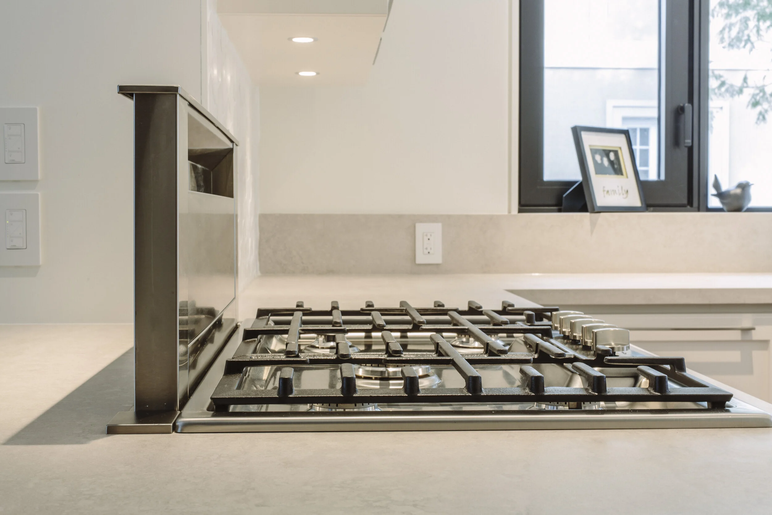 Met Burnhamthorpe - 47.JPG