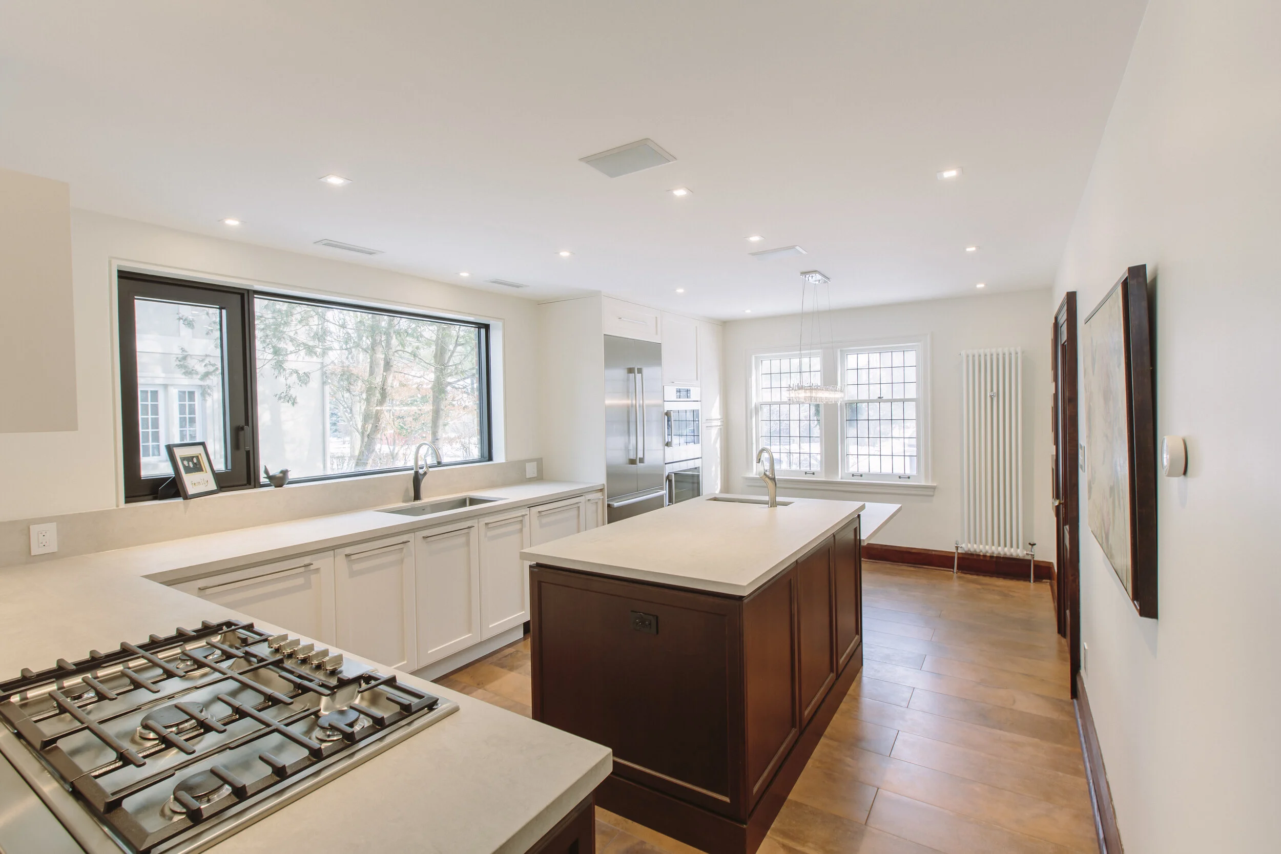 Met Burnhamthorpe - 1-HDR.JPG