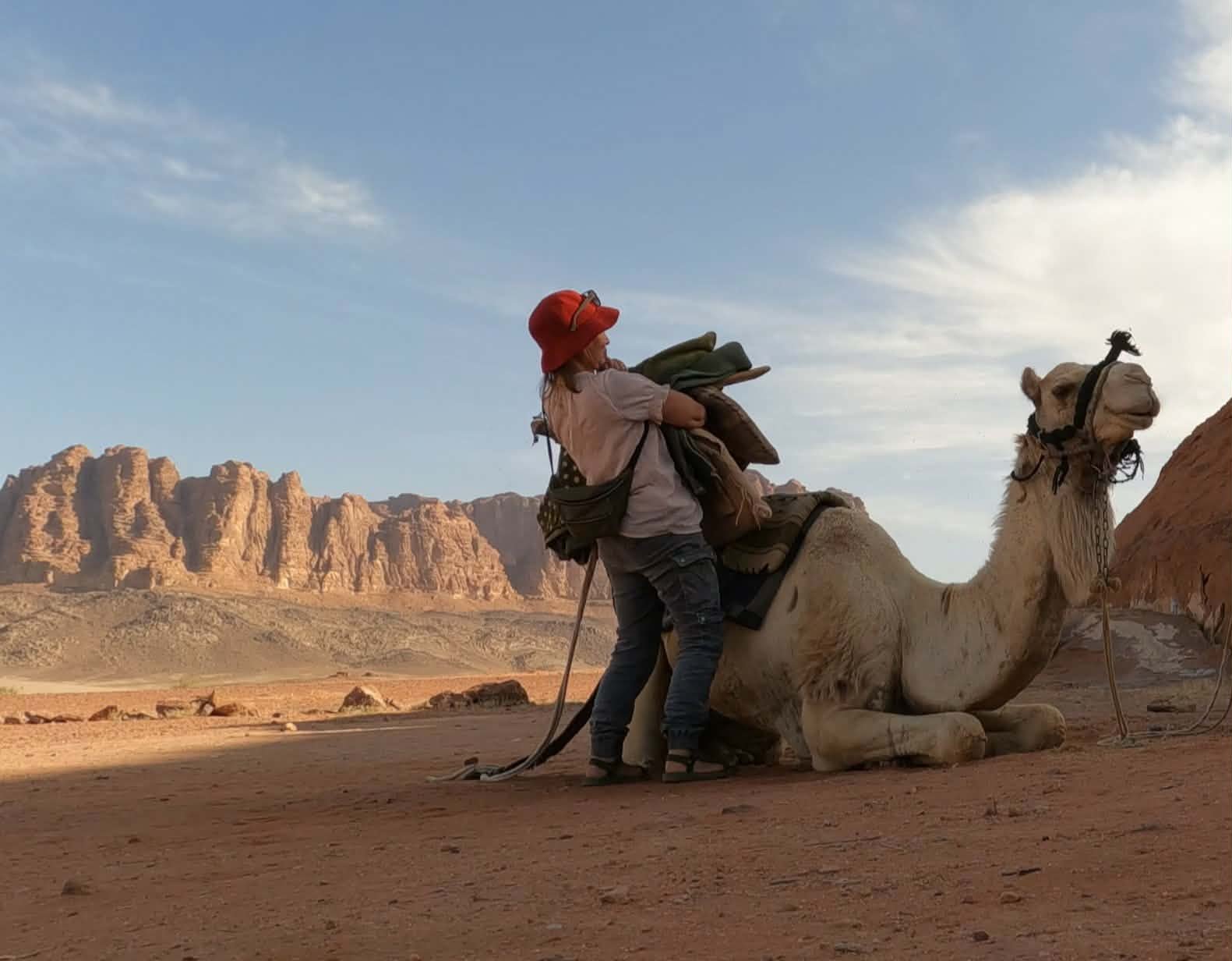 The owl in the tree -How I got addicted to camel trekking&nbsp;