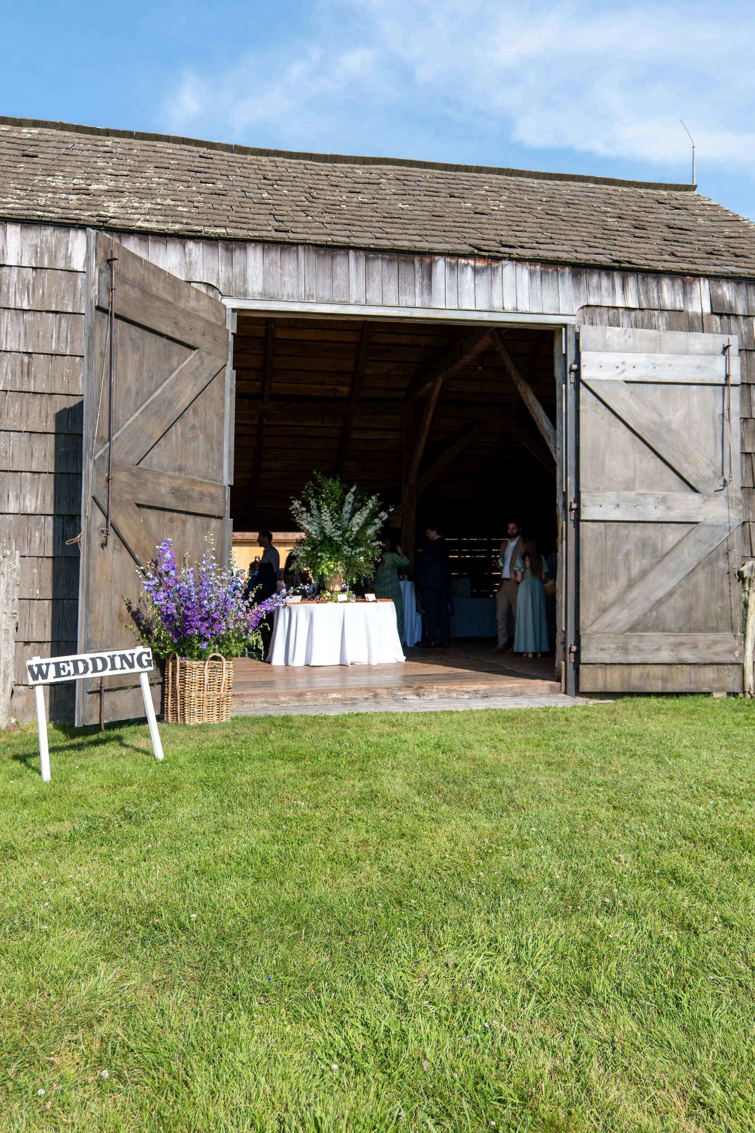EHK_WeddingMulfordFarms-27.jpg