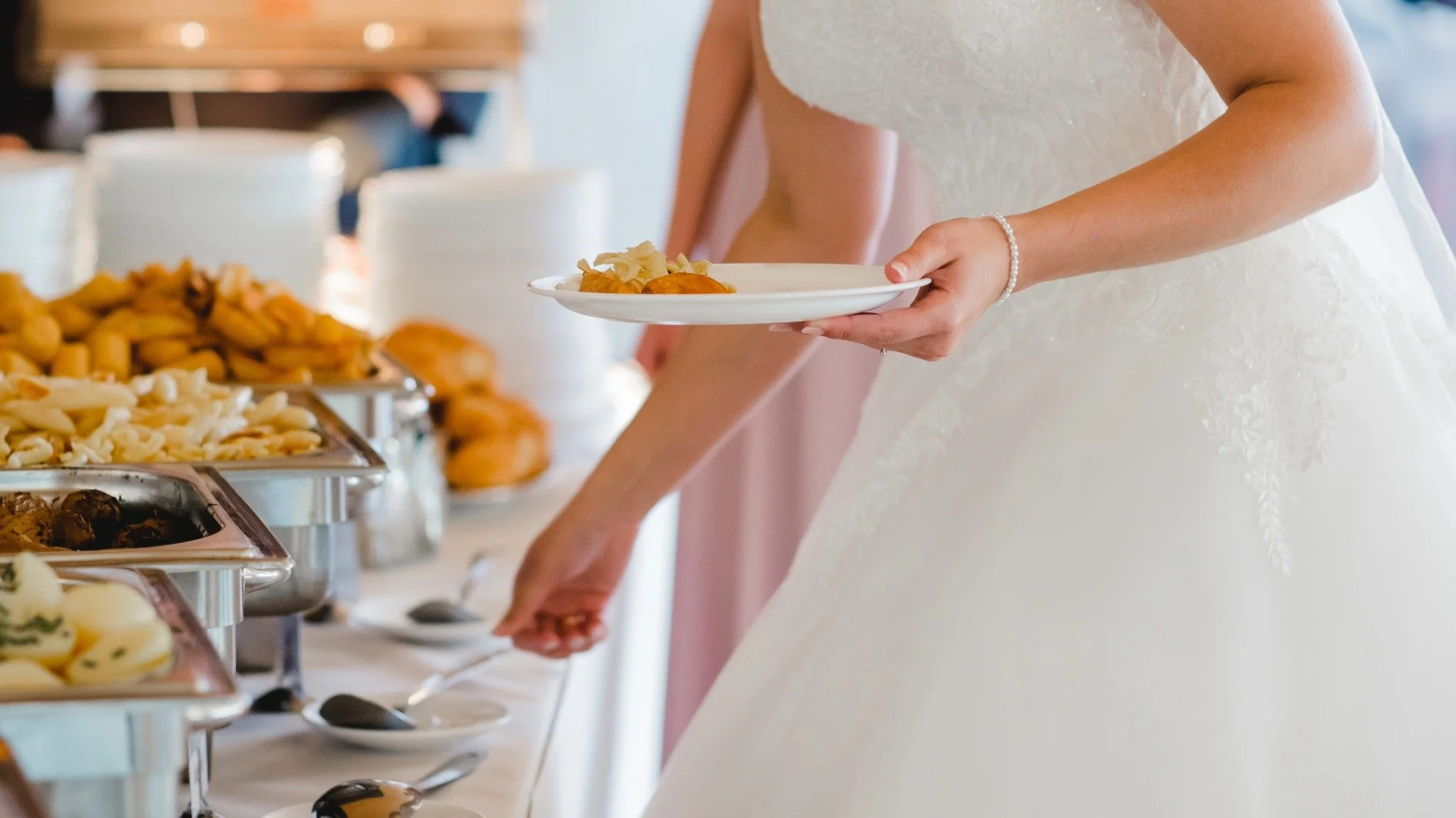 Wedding Catering in Pittsburgh: Tips for Plating Like a Pro