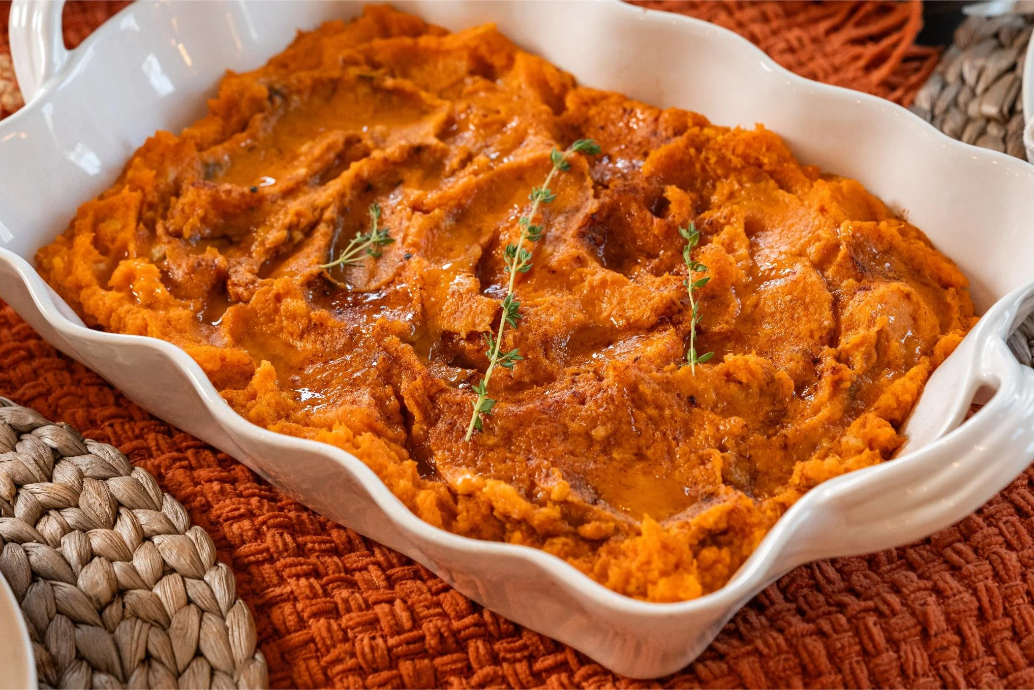 What are the best side dishes for Thanksgiving to go meals?