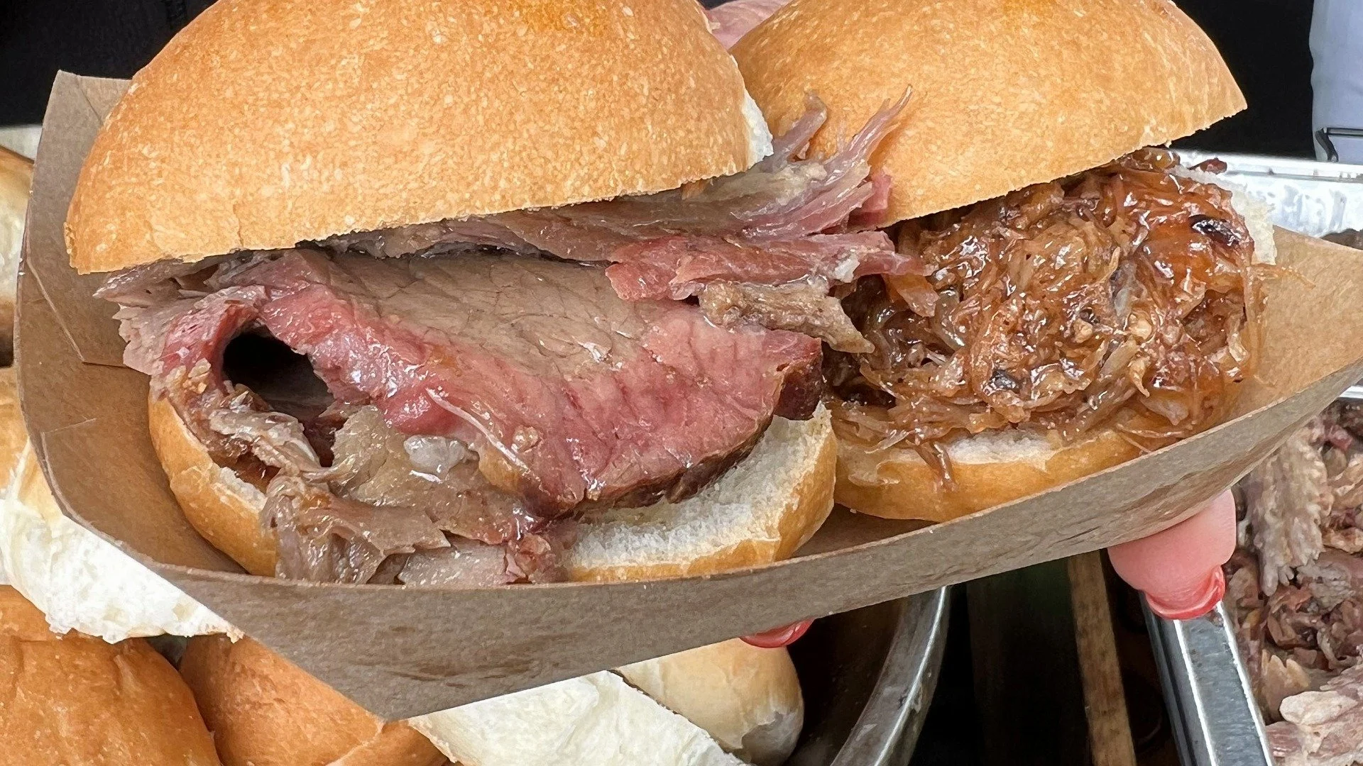 Best graduation party themes and menus for the perfect send-off of your high school or college grad, plan the perfect graduation party with great catering