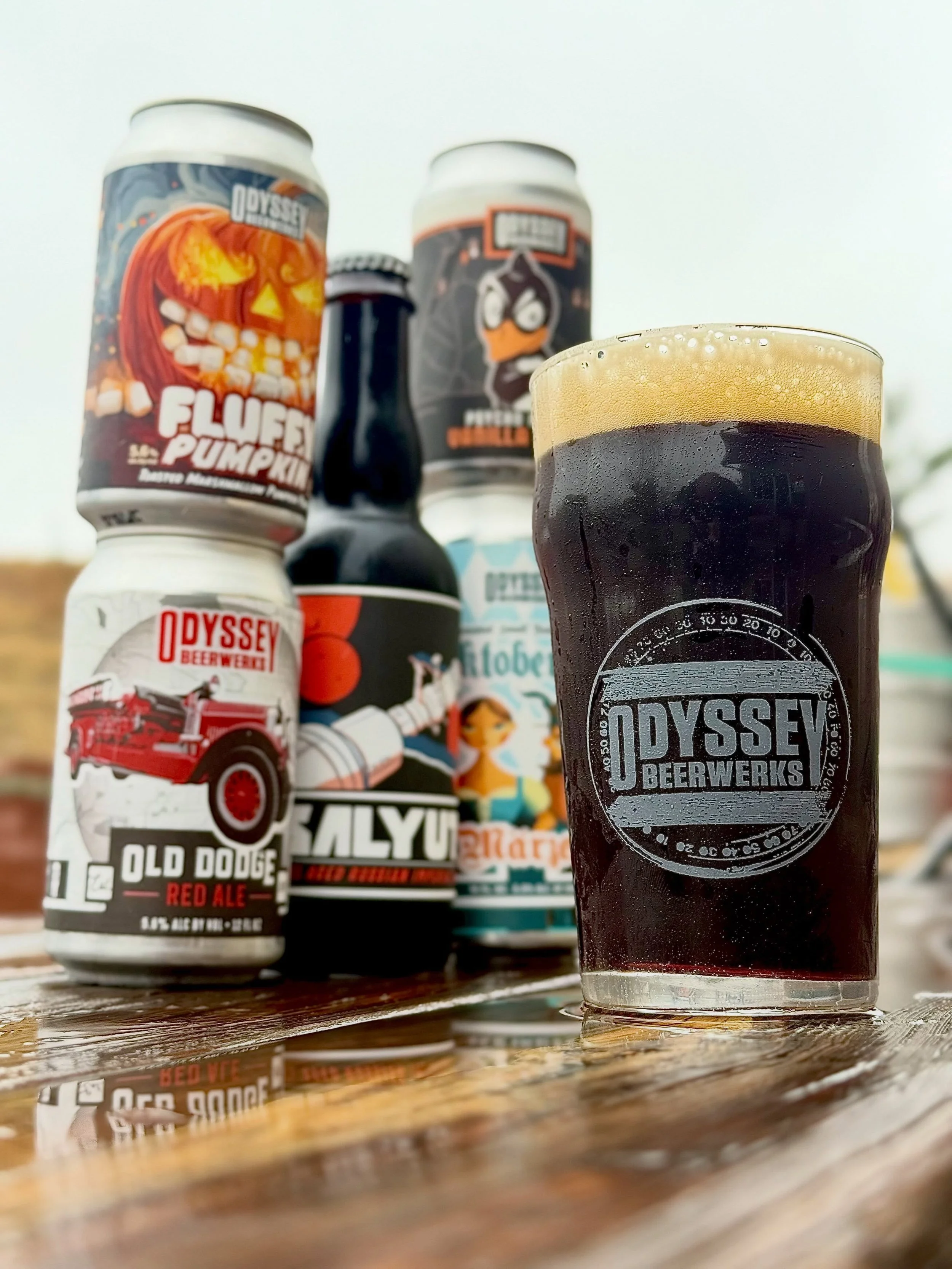 We&rsquo;ve been stocking up for this moment&hellip;.it&rsquo;s dark beer season! 🍻🤘

The rain is here, the temps are dropping, and the dark beers are flowing!

Join us tonight at 6:30pm for Music Video Bingo with LibBingo. Plus @thebalkaneuropean 