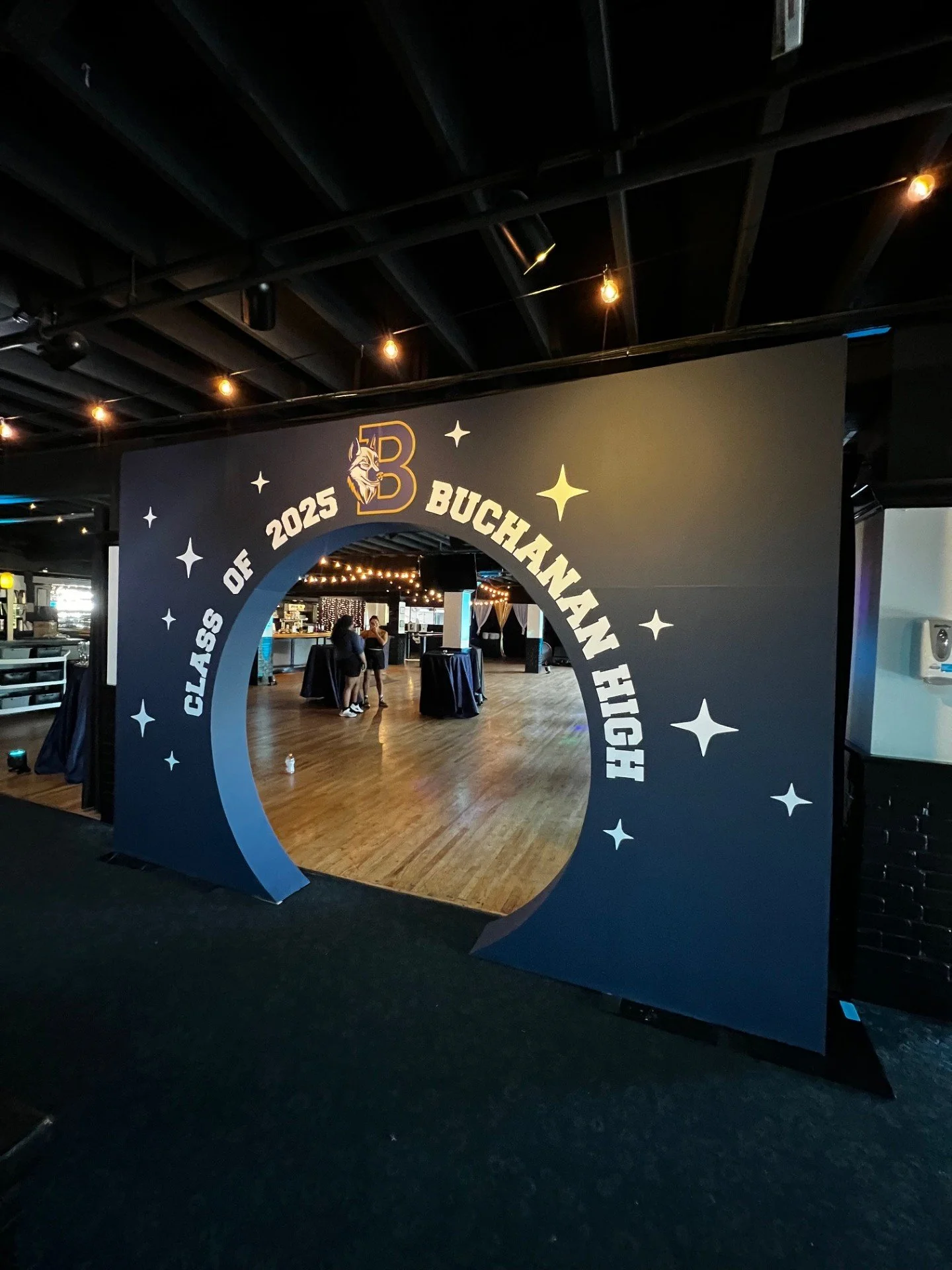 Circle entryway.jpeg