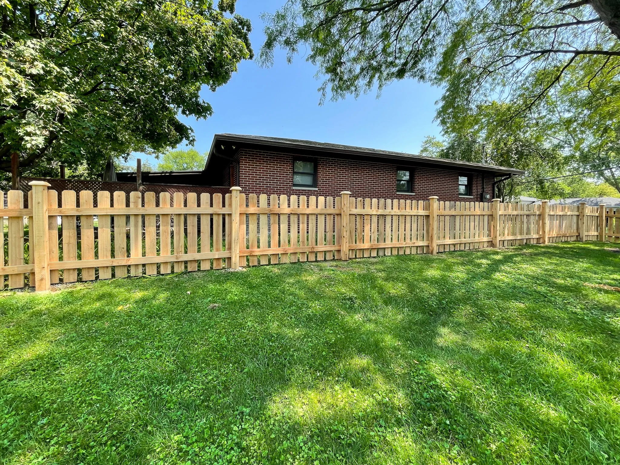 4'-Picket-DE Straight-Cedar-204.jpg