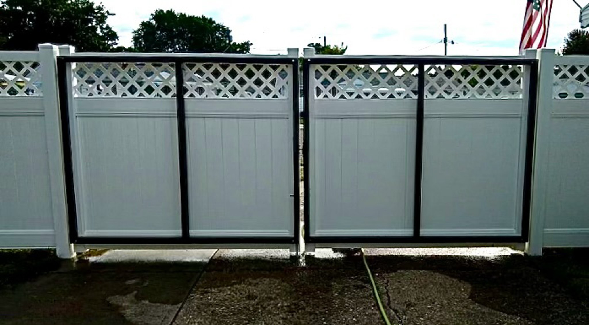6' Custom Gates-Privacy-Lattice-Vinyl-118.jpg