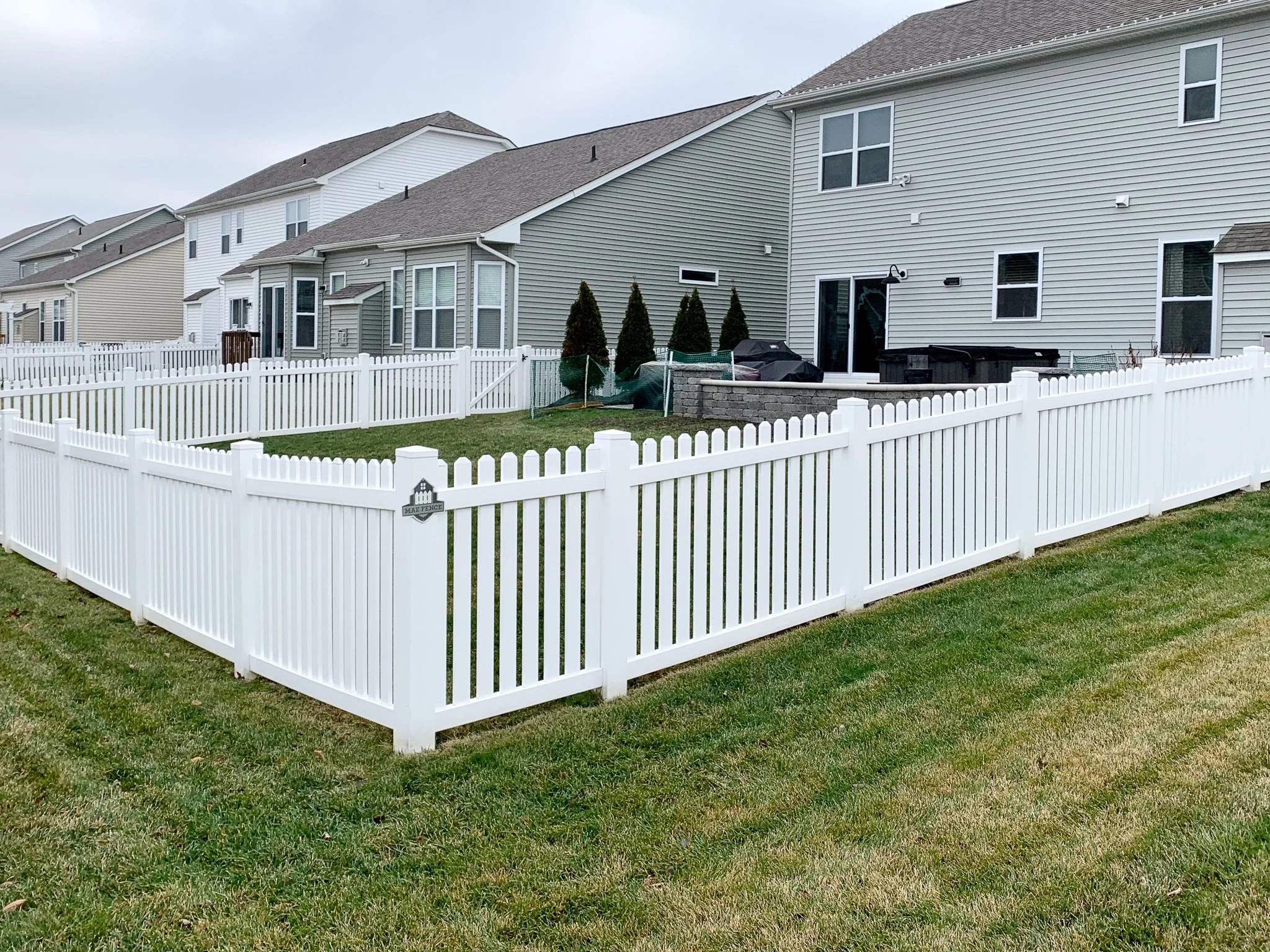 4'-Picket-DE Straight-Vinyl-154.jpg