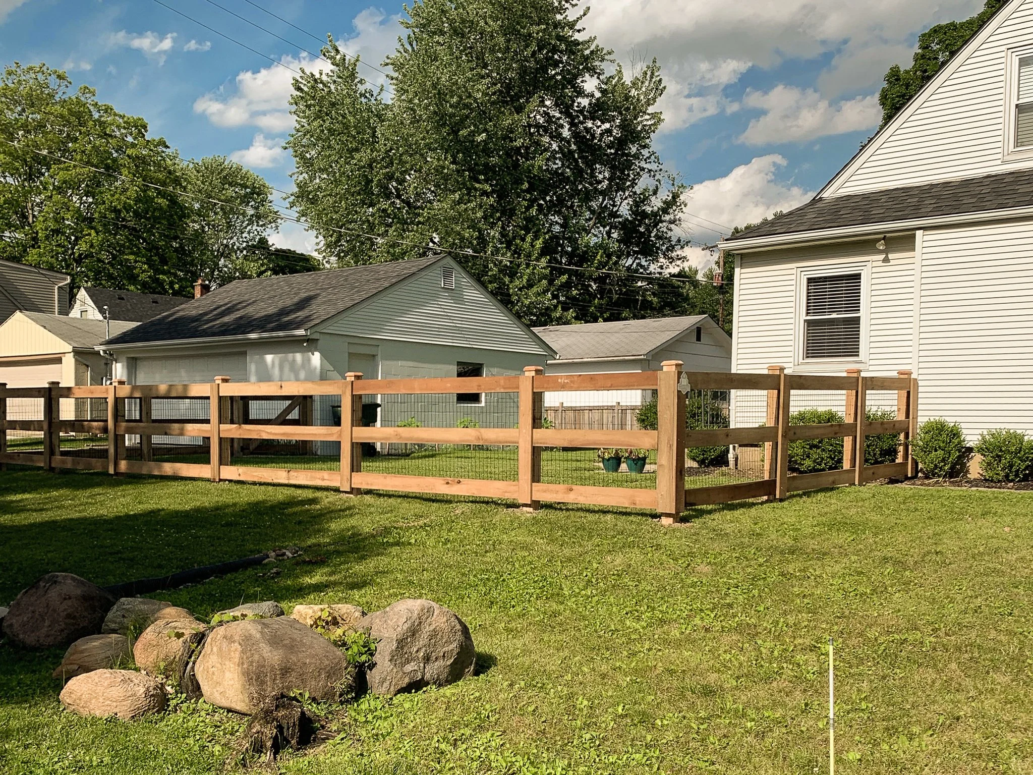 4'-Ranch Rail-3 Rail-Wood-12.jpg