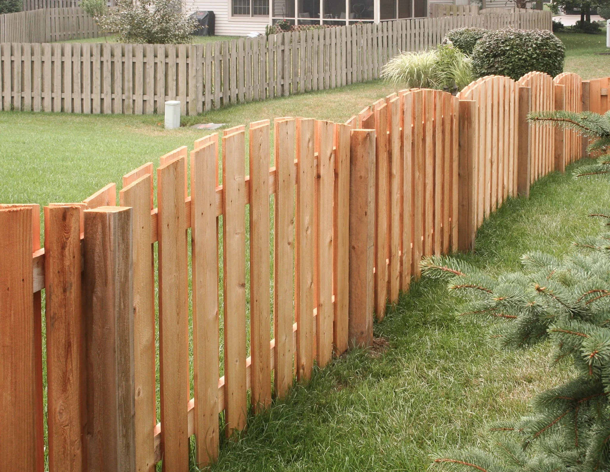 4'-Shadowbox-Cut Arch-Cedar-101.jpg