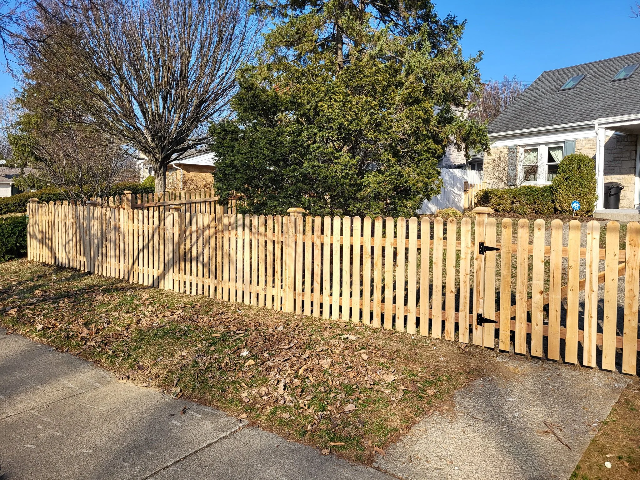 4'-Picket-DE Straight-Cedar-258.jpg