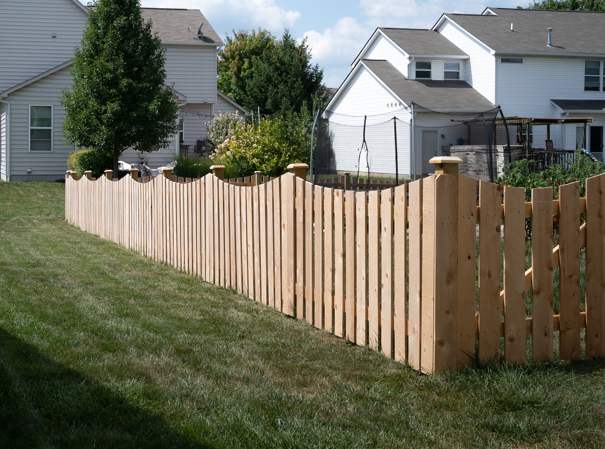 4'-Picket-Cut Scallop-Cedar-217.jpg