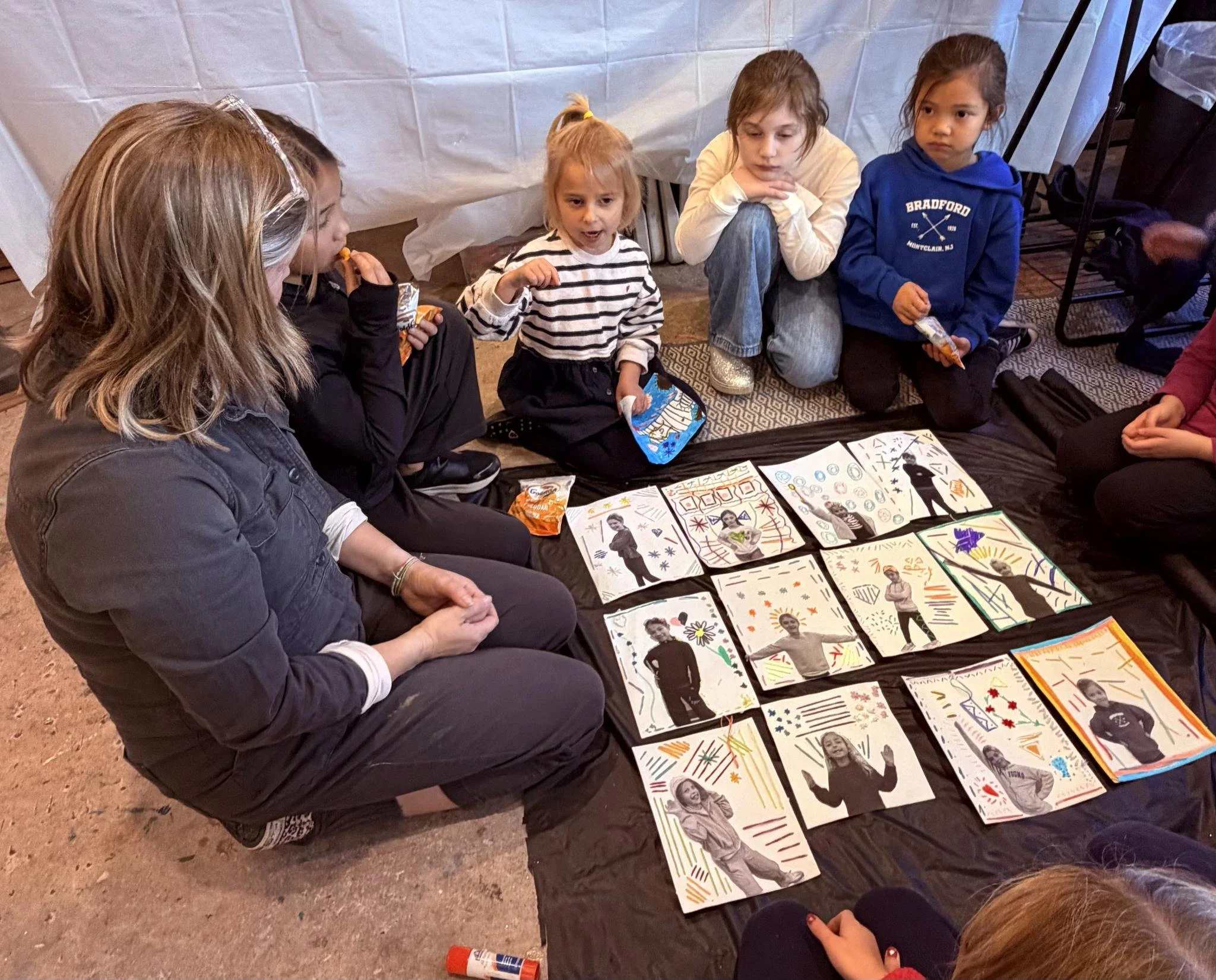 Hands on Art History