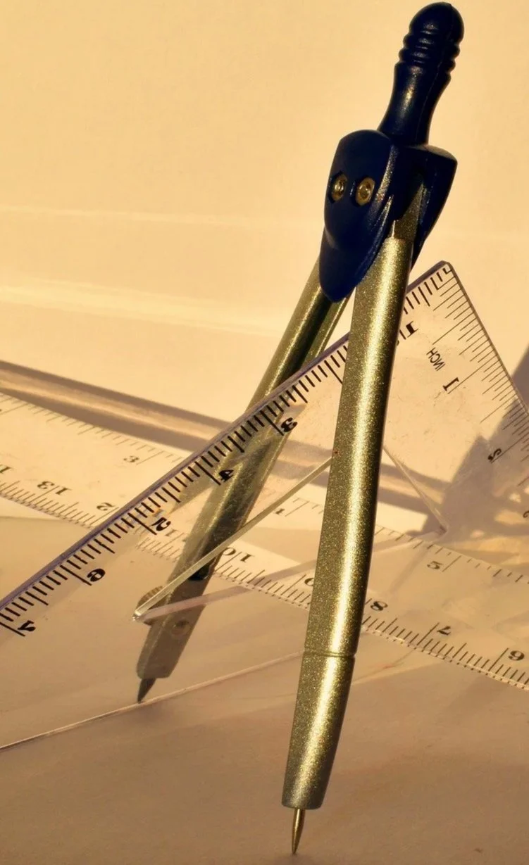 Precision tool compass, with ruler