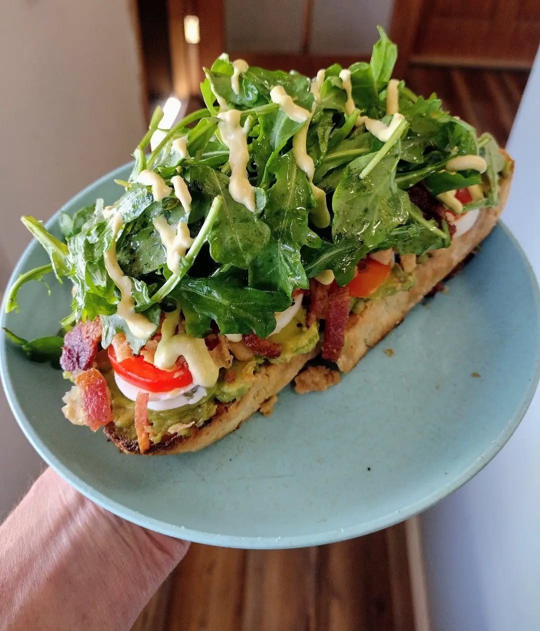 The toast this week is loaded with flavor and made with love 💛💝💛