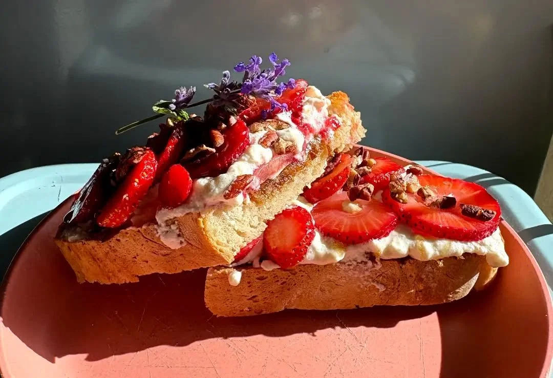 This Week's Toast with dates, 🍊 orange blossom whipped cottage cheese and 🍓 strawberries is a unique expression of flavor we hope you enjoy as much as we do 💖