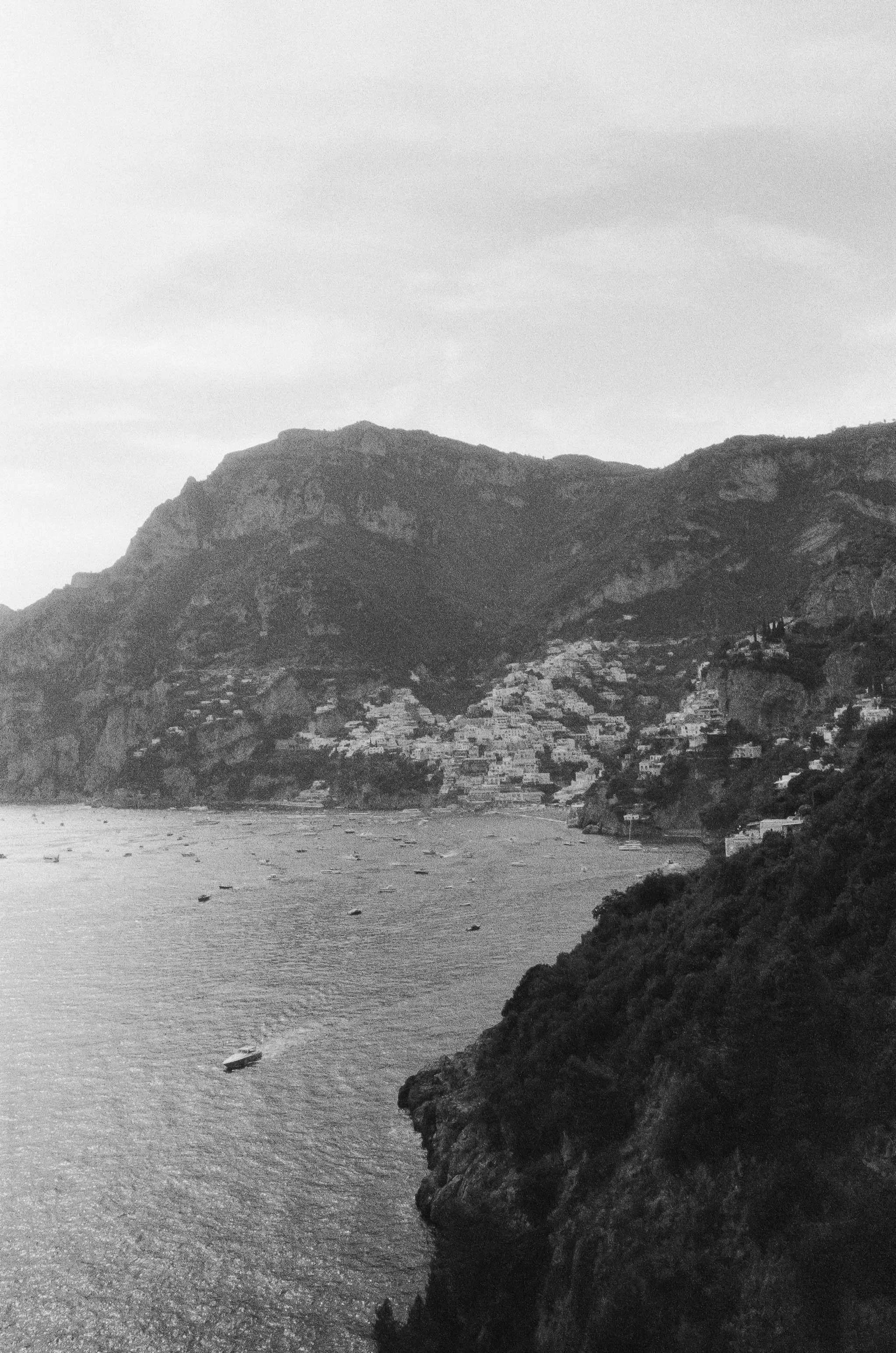 Sunny+European+Film+Photos+Amalfi+Coast+Lindsey+Whatley+Photo_493.jpg