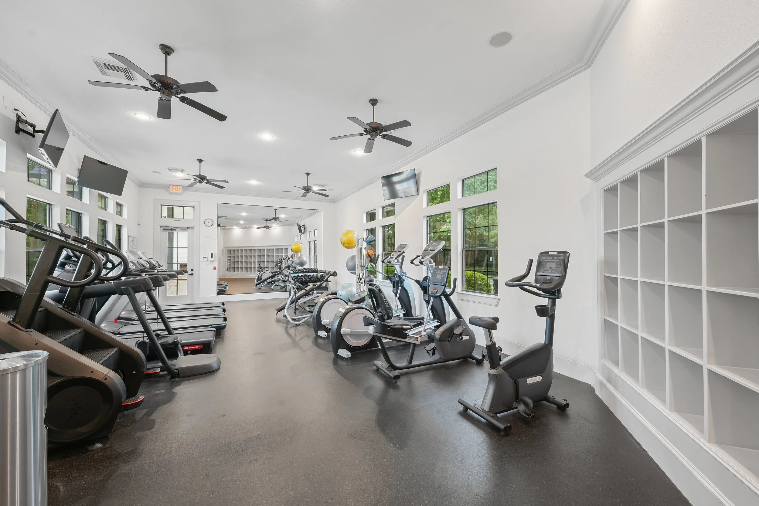 19-Imperial Oaks Blvd-133.jpg